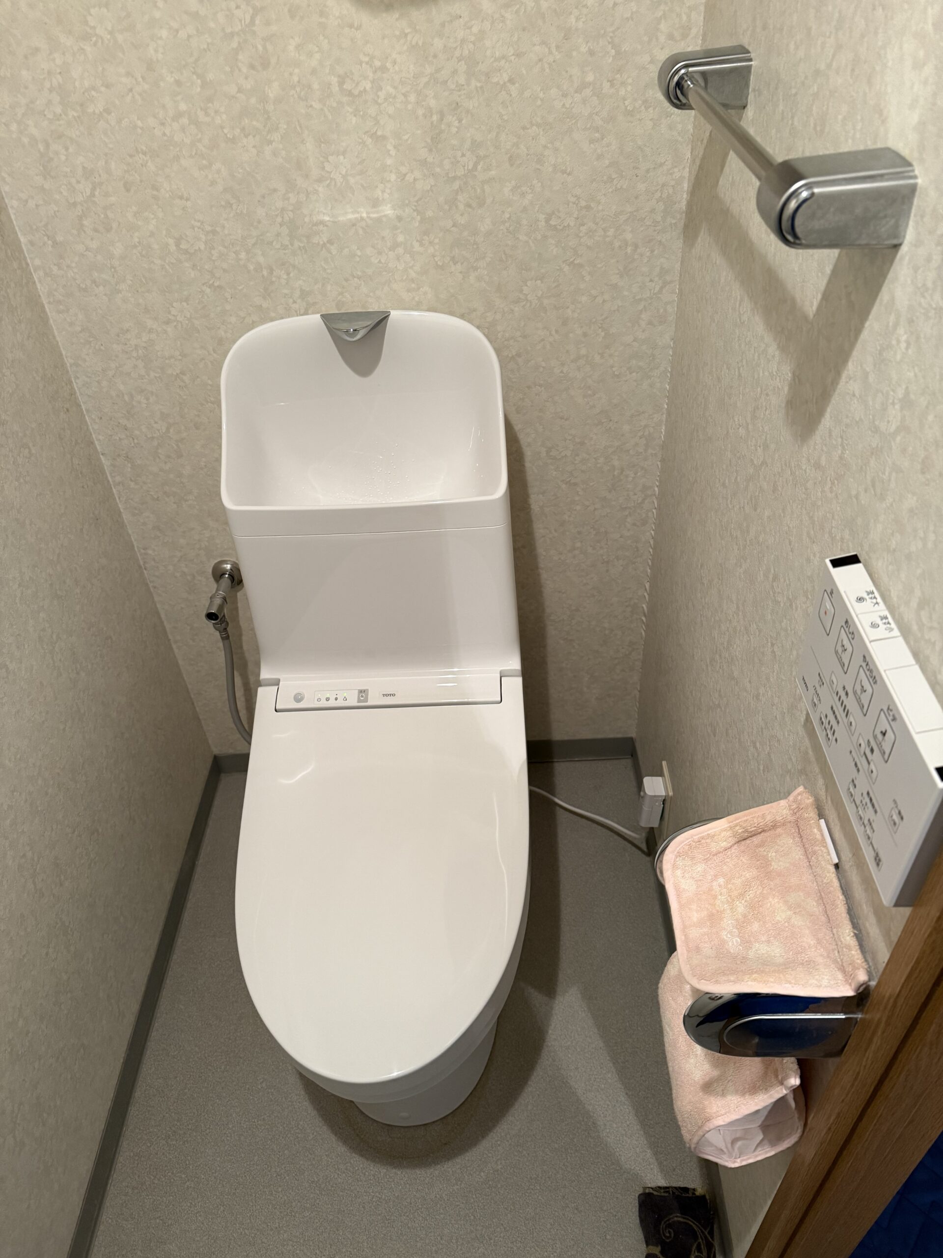 修理報告: 松山市でトイレ交換