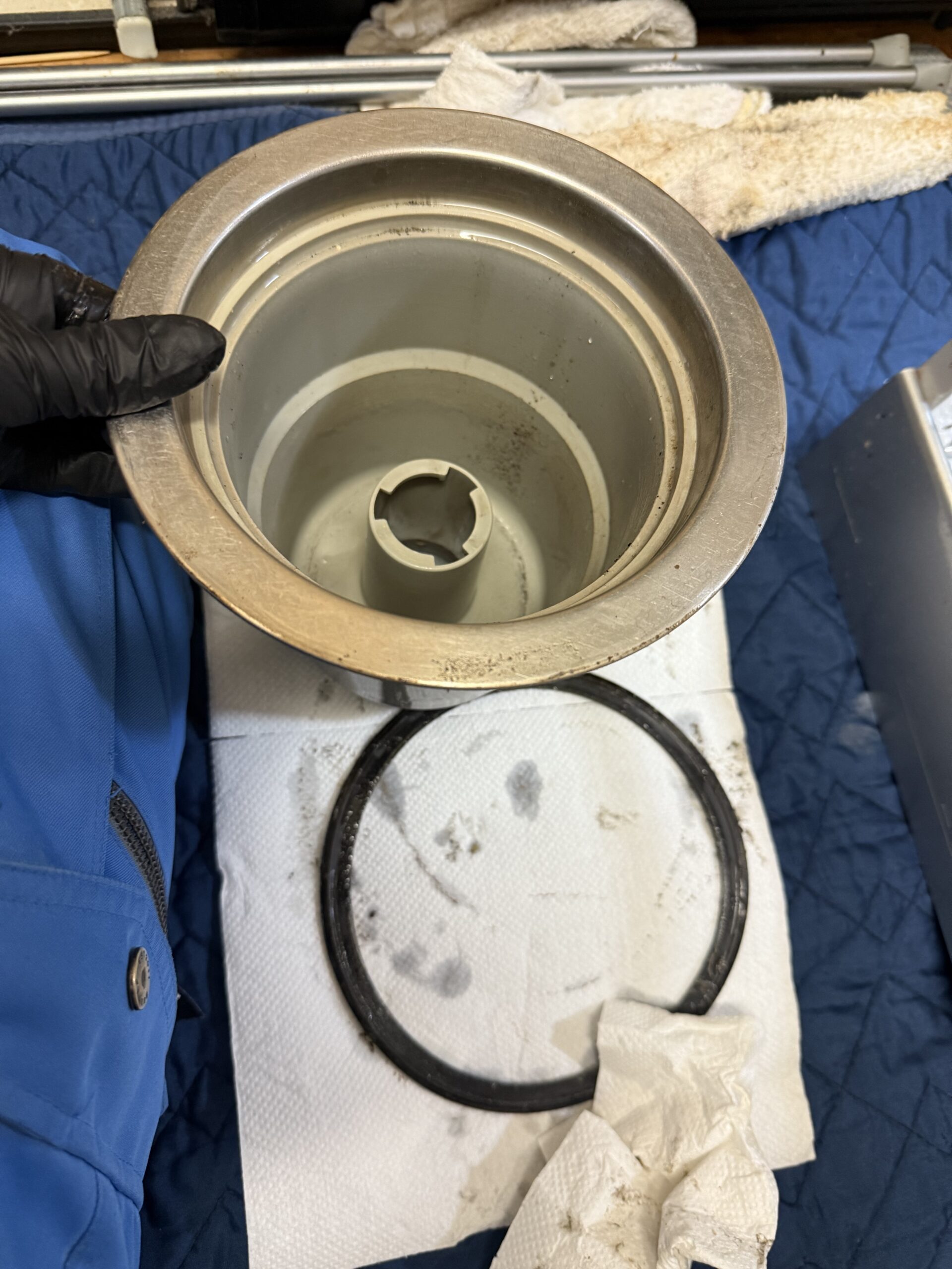 台所排水栓水漏れ修理