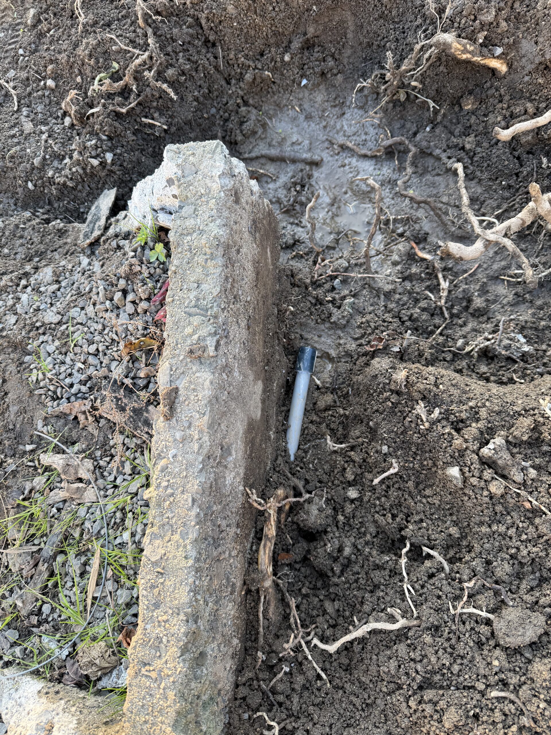 地中配管水漏れ止水