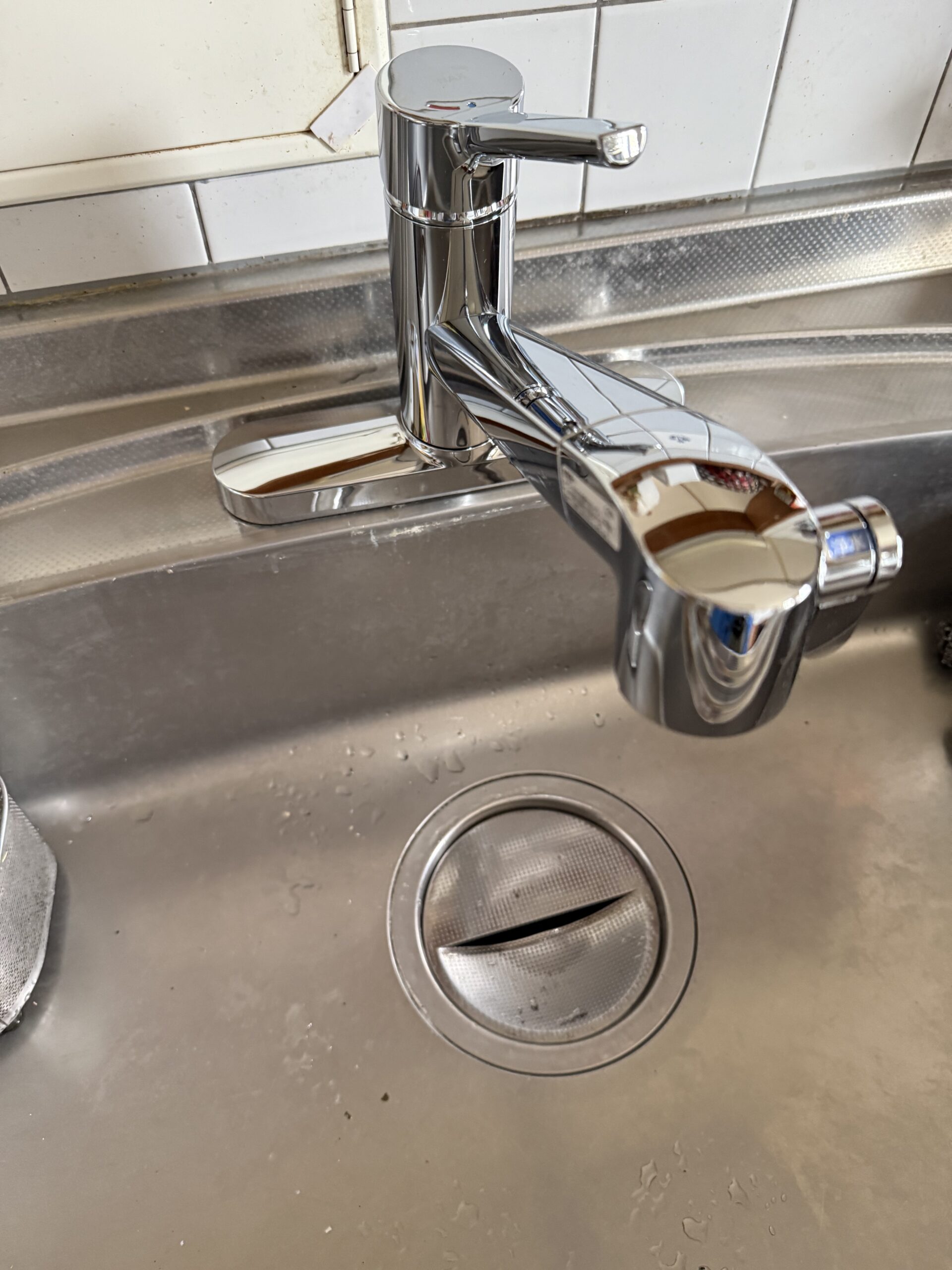 LIXIL浄水器内臓水栓交換