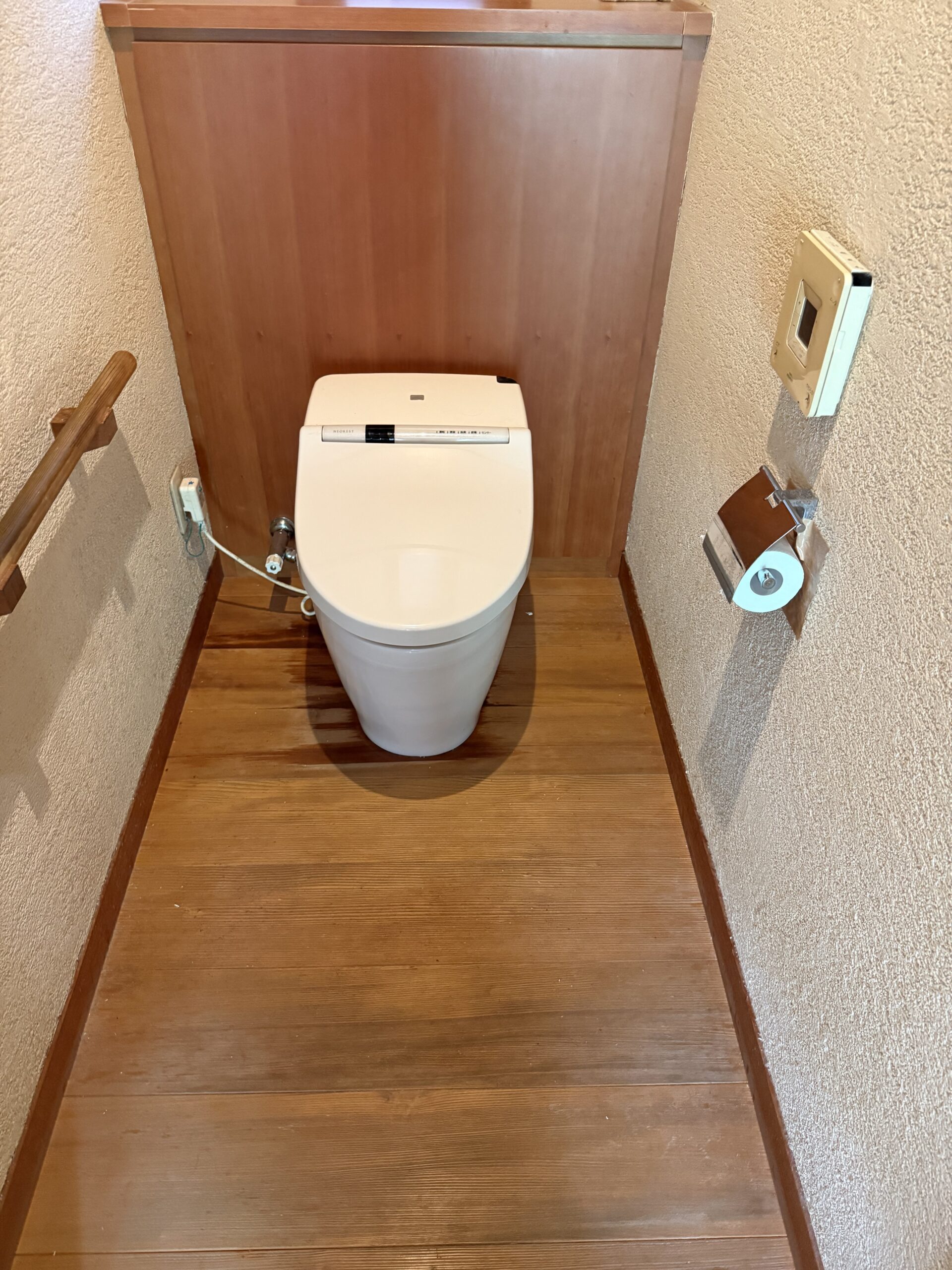 新居浜市　TOTOトイレネオレスト交換